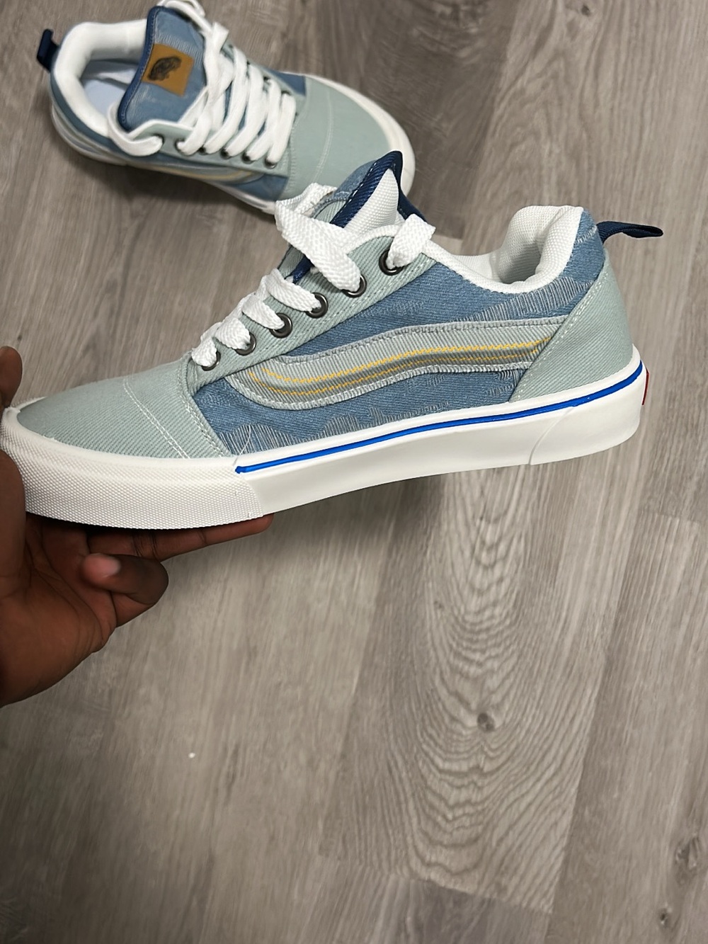 Casual Men's Low-Top Sneakers in Light Blue and White